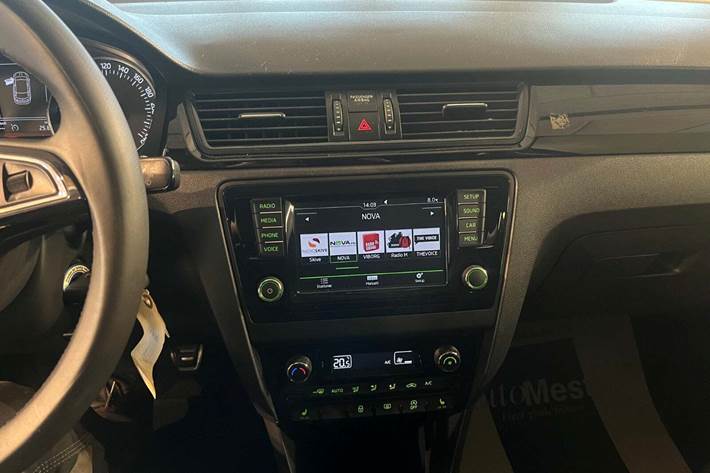 undefined Nissan Qashqai fra 2014