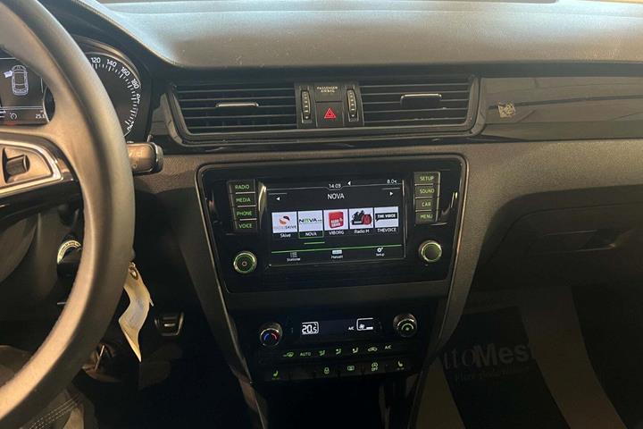 undefined Nissan Qashqai fra 2014
