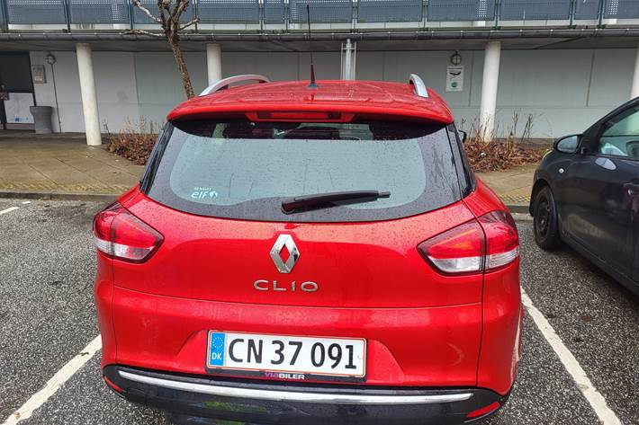 Rød Renault Ny Clio fra 2019