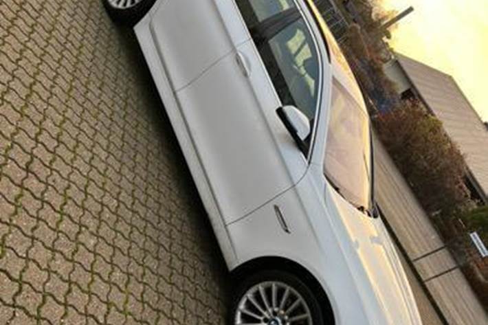 Hvid BMW 501 fra 2014