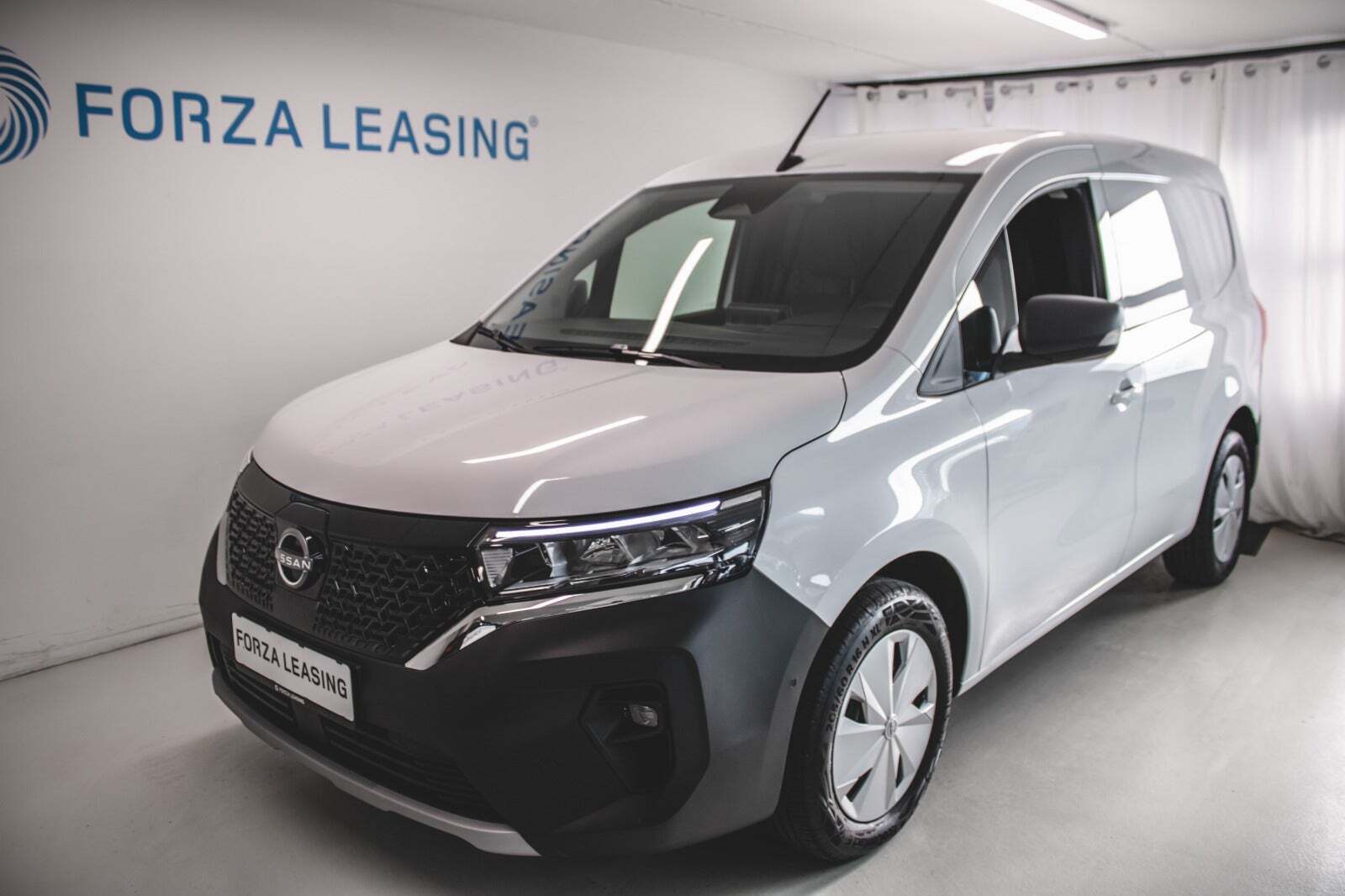 Hvid Nissan Townstar fra 2023