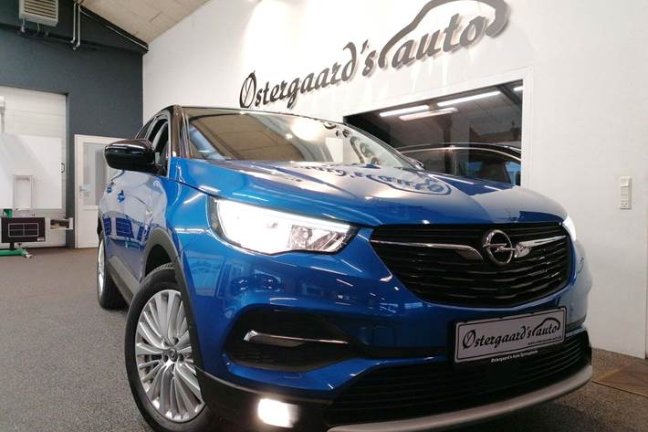 Blå Opel Grandland X fra 2018
