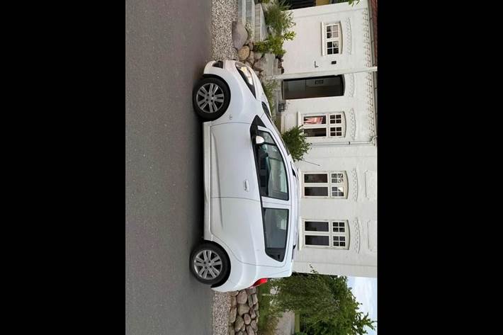 Hvid Chevrolet Spark fra 2013