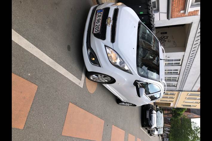 Hvid Chevrolet Spark fra 2013