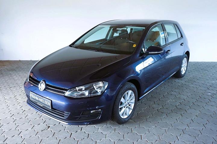 Blå VW Golf VII fra 2014