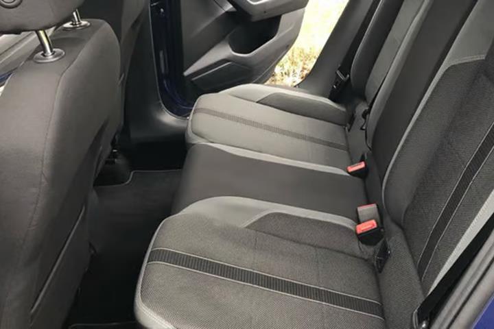 Blå VW Polo fra 2018