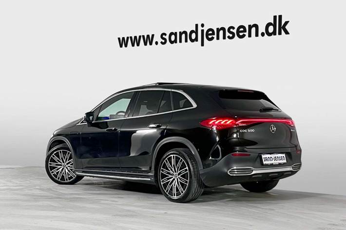 Sort Mercedes EQE500 SUV fra 2023