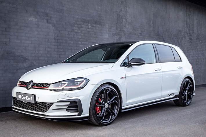 Hvid VW Golf VII fra 2020