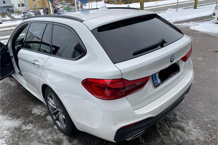 Hvid BMW 5-Serie fra 2018