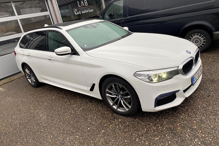 Hvid BMW 5-Serie fra 2018