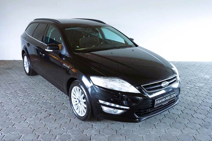 Sort Ford Mondeo fra 2012