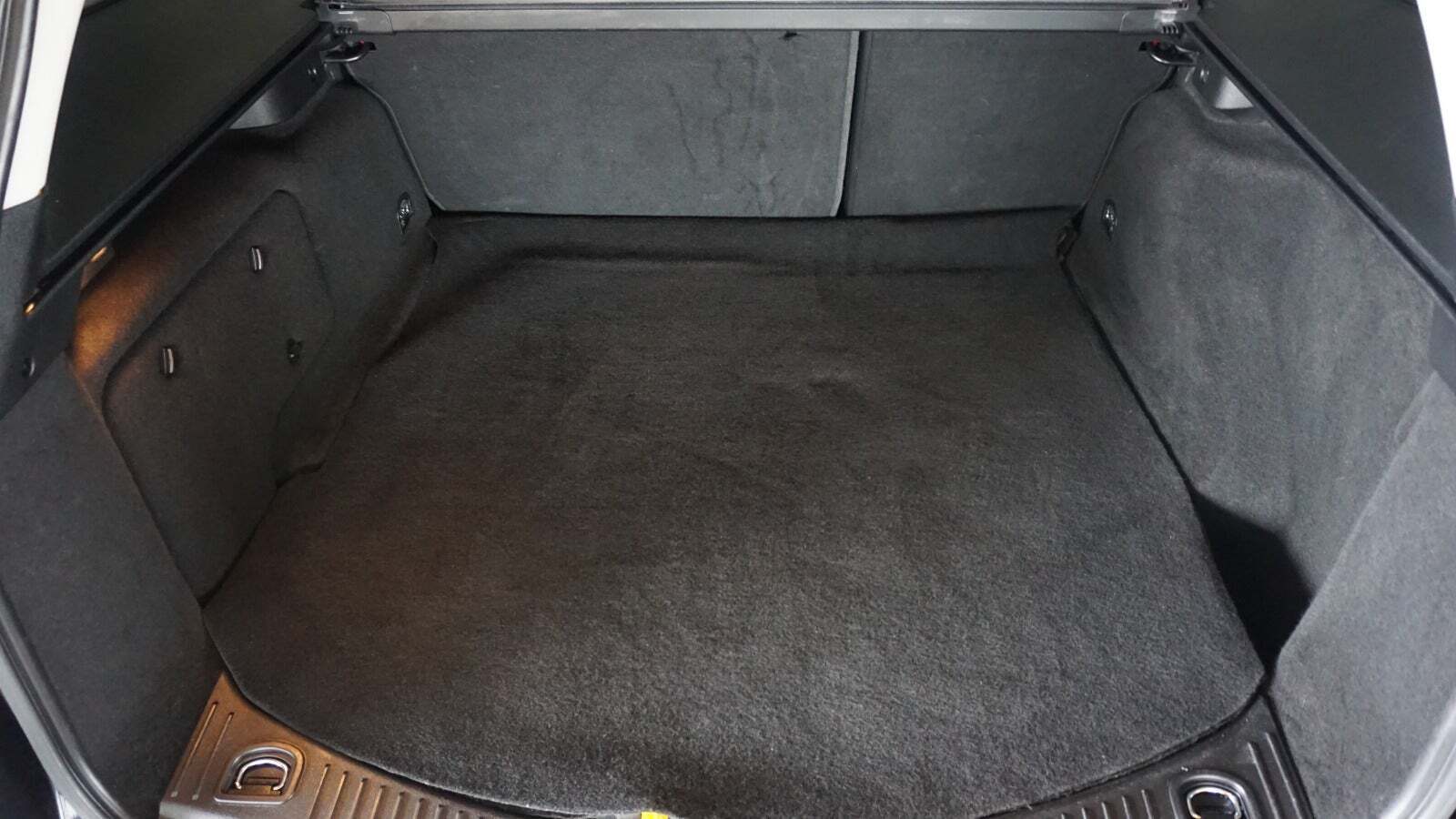 Sort Ford Mondeo fra 2012