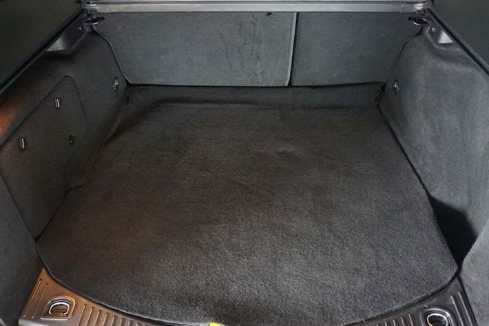 Sort Ford Mondeo fra 2012