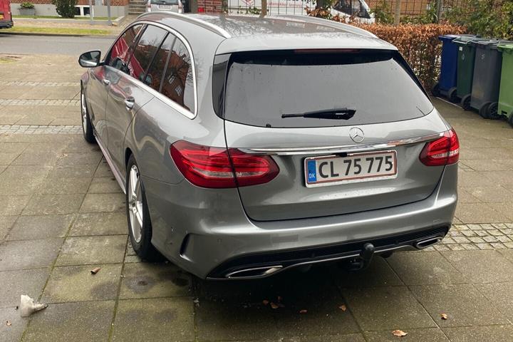 Grå Mercedes C250 d fra 2015