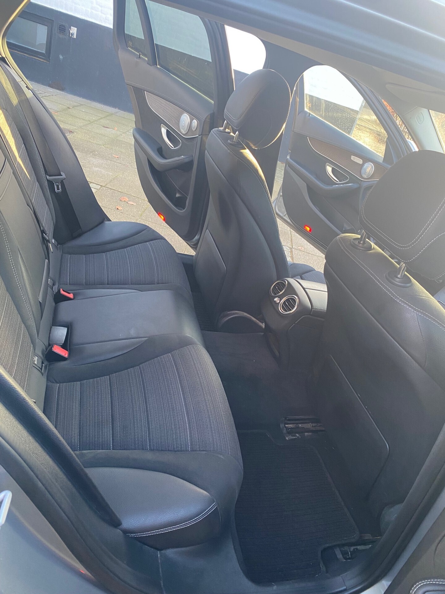 Grå Mercedes C250 d fra 2015