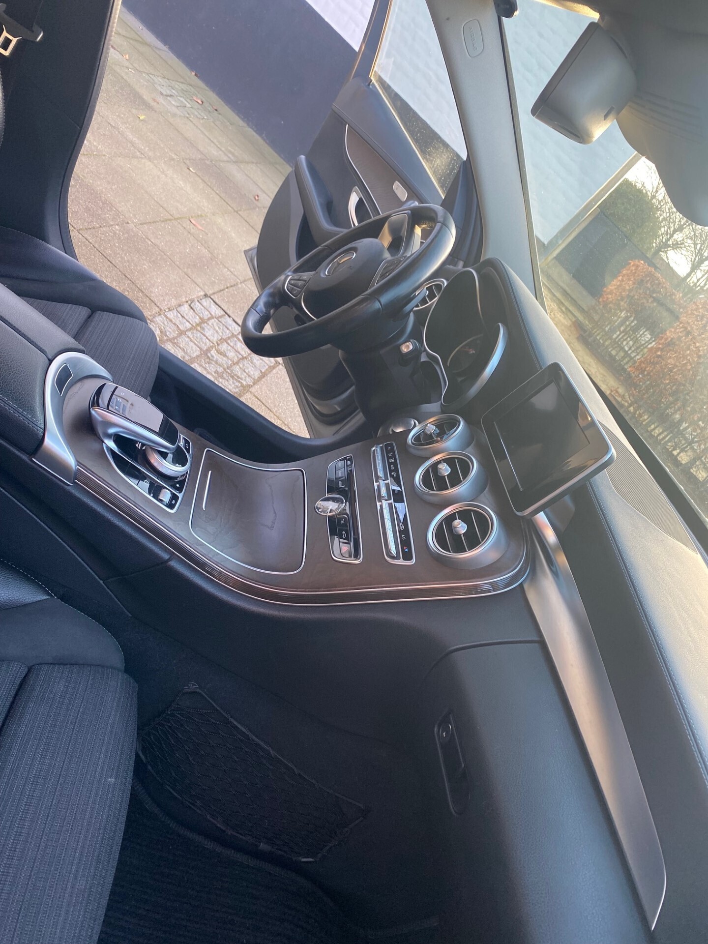 Grå Mercedes C250 d fra 2015