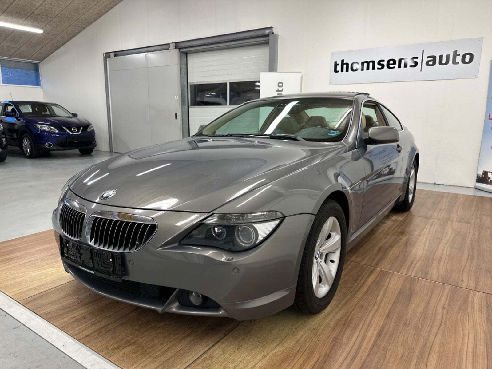 Grå BMW 645Ci fra 2005 set udefra