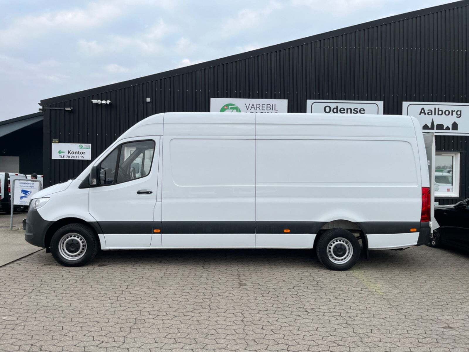 Hvid Mercedes Sprinter 316 fra 2019