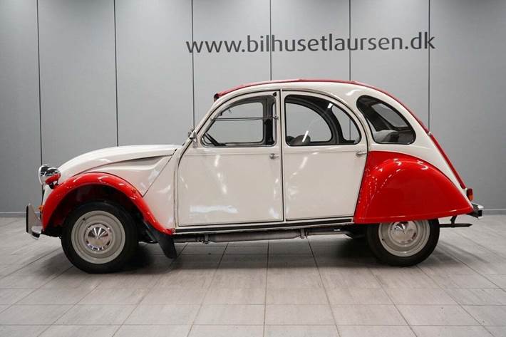 Hvid Citroën 2CV fra 1986