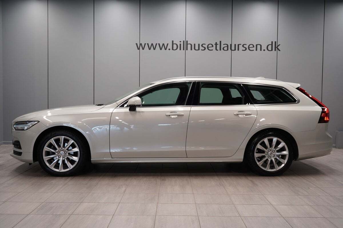 Volvo V90 2,0 B4 197 Momentum aut.