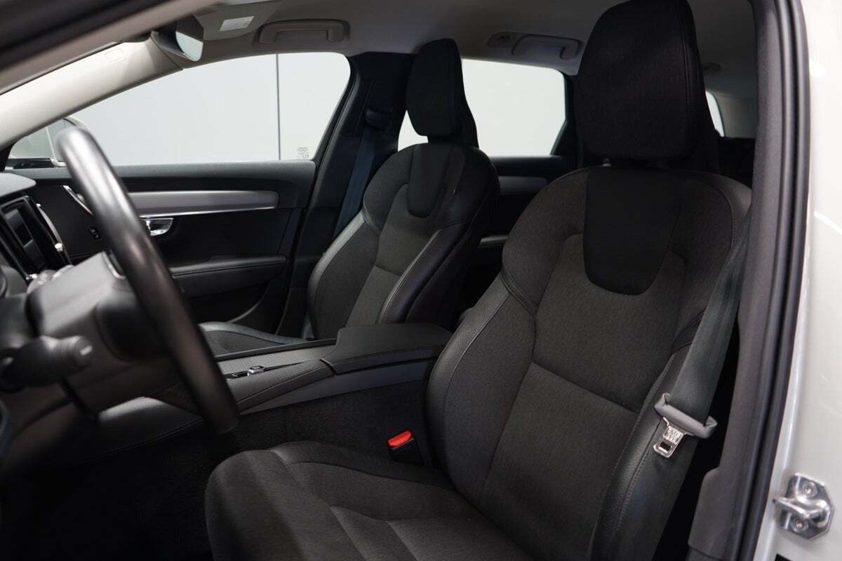 Volvo V90 2,0 B4 197 Momentum aut.