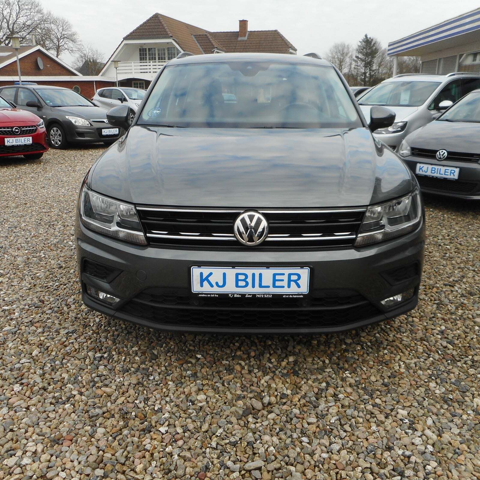 Grå VW Tiguan fra 2018