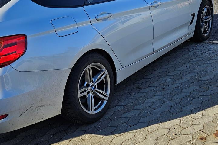 Hvid BMW 3-Serie fra 2016