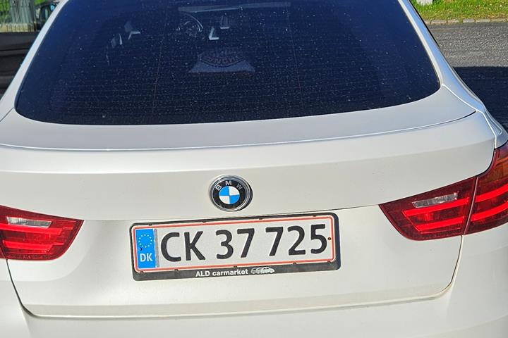 Hvid BMW 3-Serie fra 2016