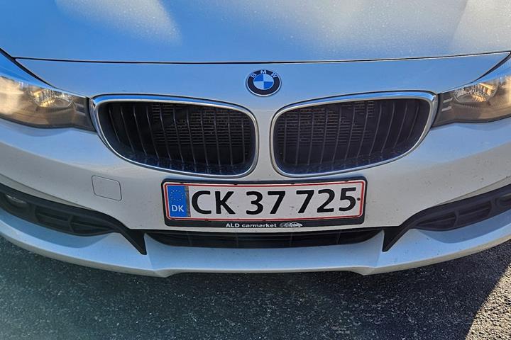 Hvid BMW 3-Serie fra 2016