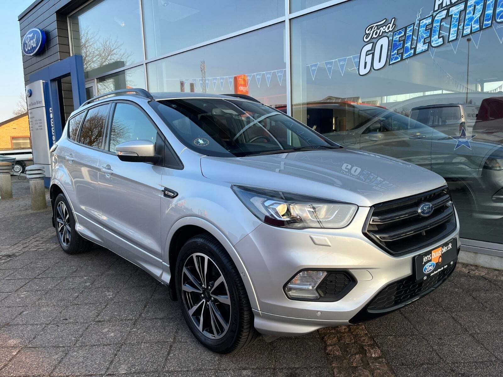 Sølv Ford Kuga fra 2017