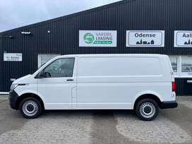 VW Transporter 2,0 TDi 110 Kassevogn lang