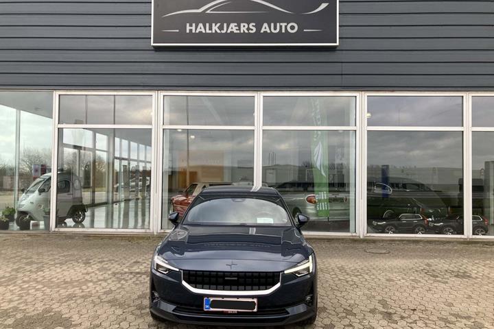 Blå Polestar 2 fra 2022