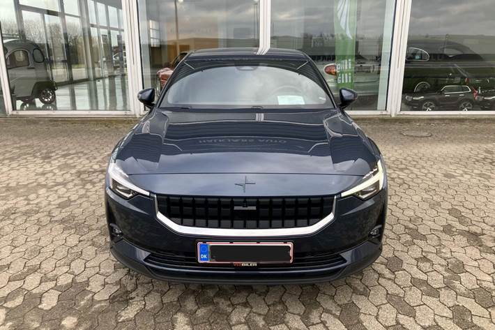 Blå Polestar 2 fra 2022