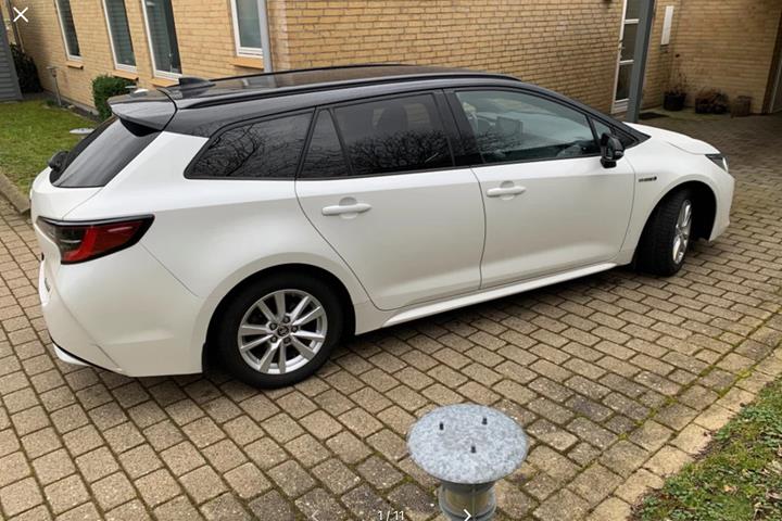 Hvid Toyota Corolla fra 2019