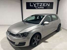 VW Golf VII 1,6 TDi 105 Trendline BMT