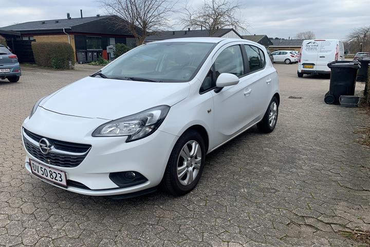 Hvid Opel Corsa fra 2016
