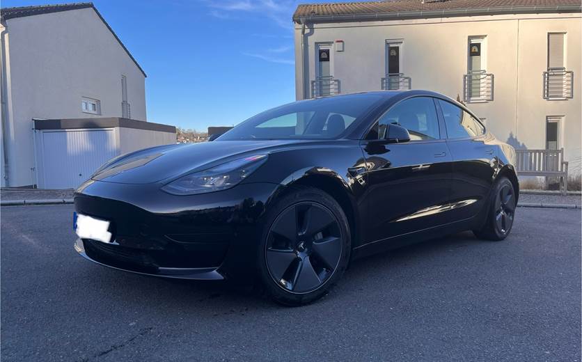 Tesla Model 3 SR PDC Winter and Summertires