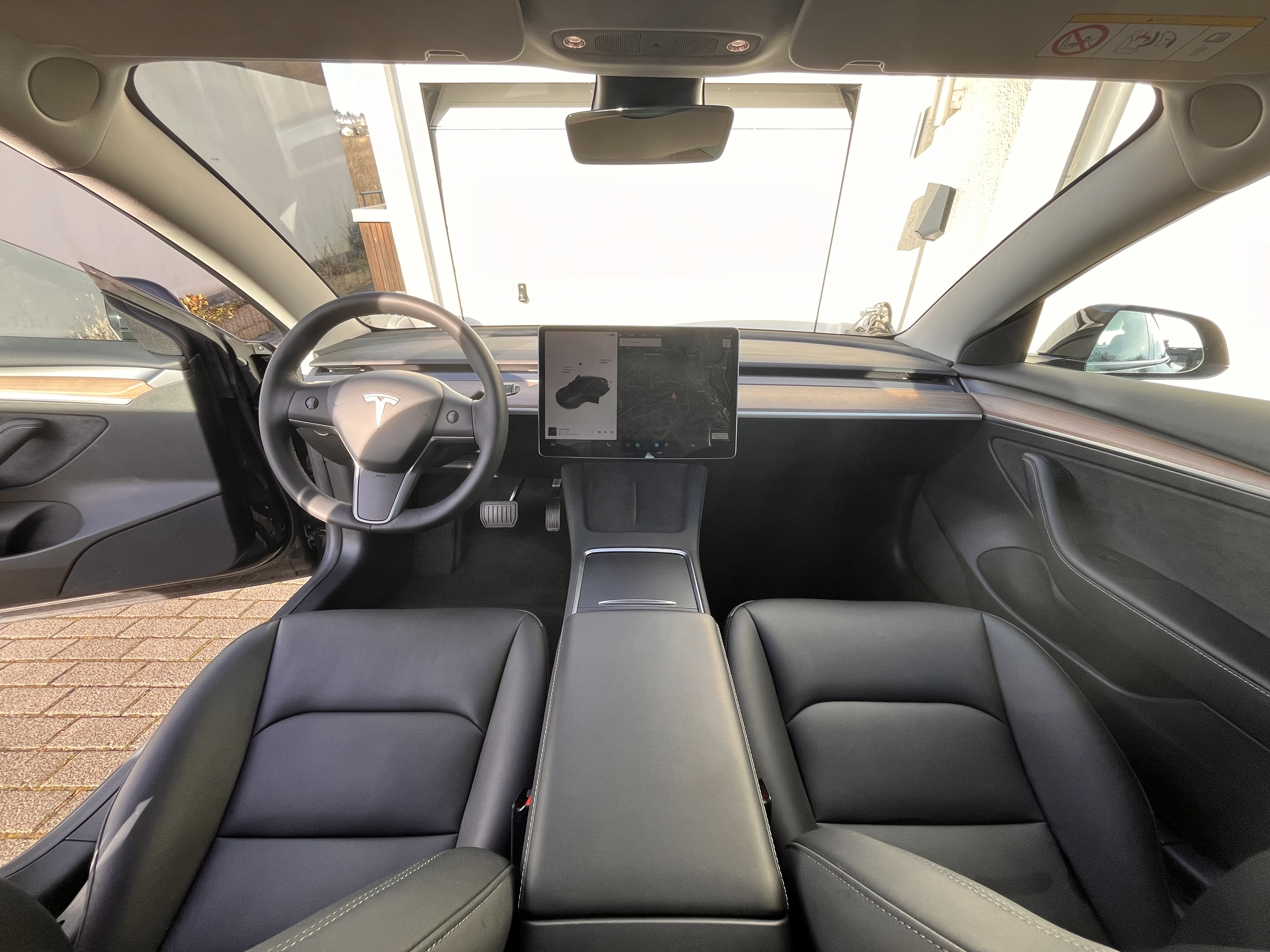 Sort Tesla Model 3 fra 2022