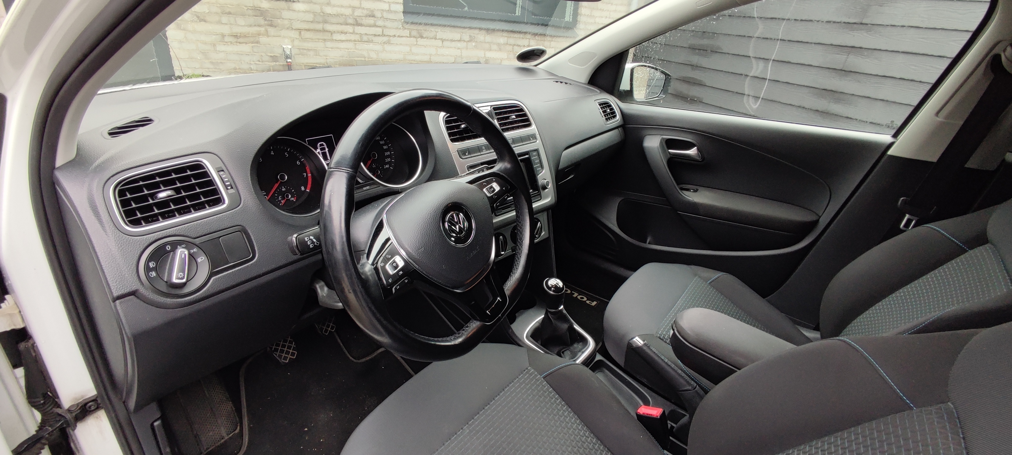 Hvid VW Polo fra 2016
