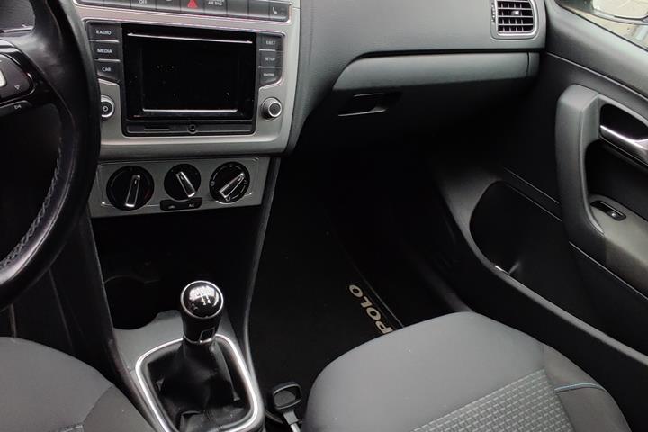 Hvid VW Polo fra 2016