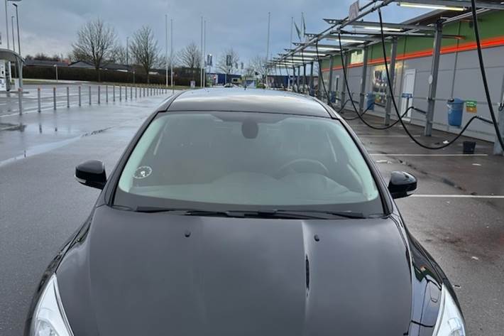 Sort Ford Focus fra 2015