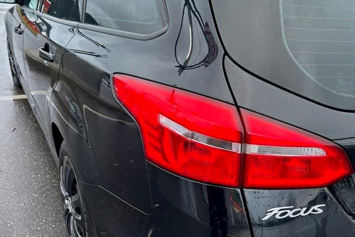 Sort Ford Focus fra 2015