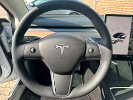 Tesla Model 3 RWD