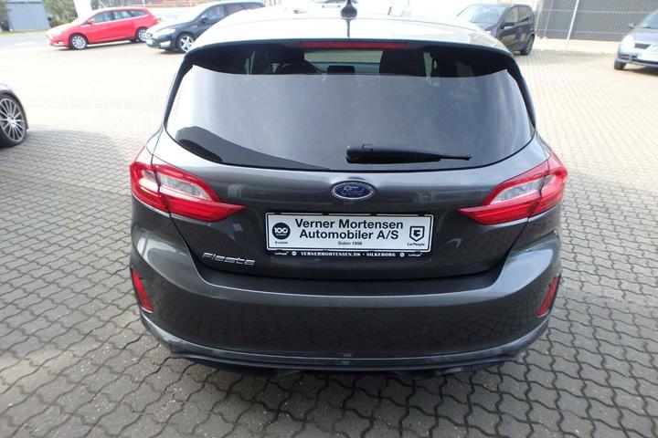 Grå Ford Fiesta fra 2020
