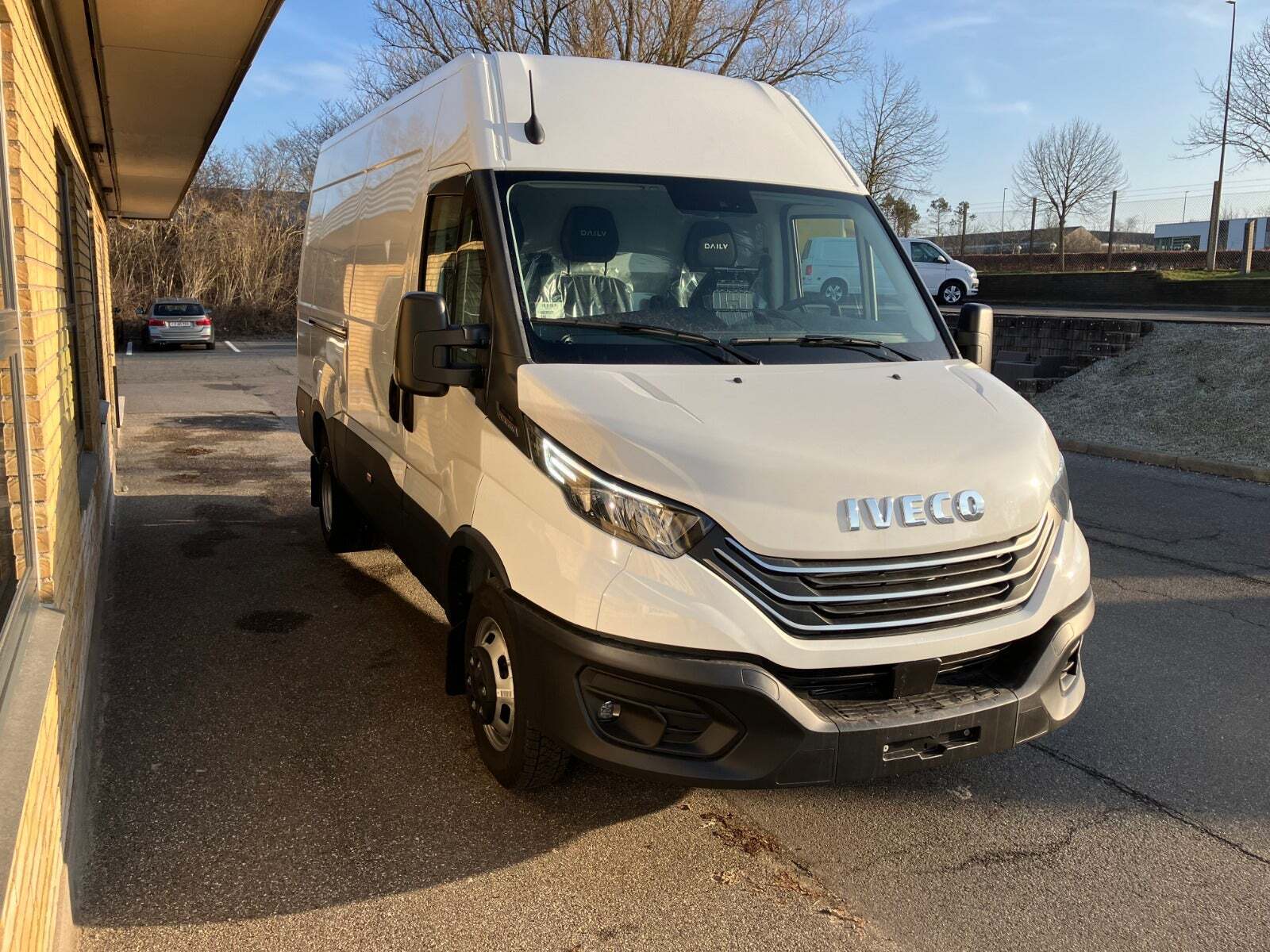 Iveco Daily 3,0 35C18 12m³ Van AG8