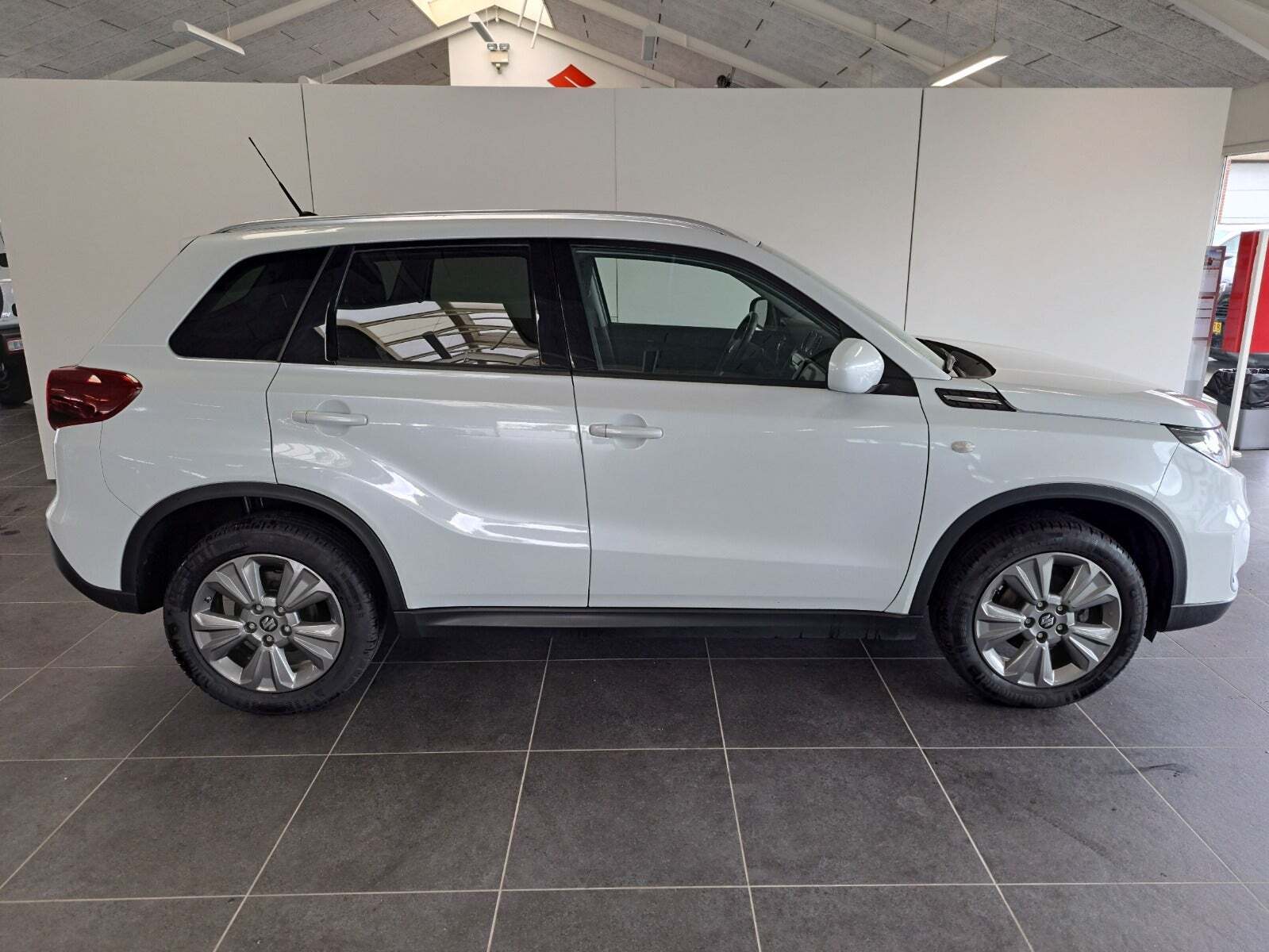 Suzuki Vitara 1,4 mHybrid Active