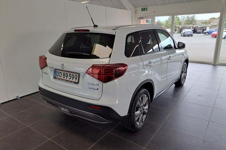 Hvid Suzuki Vitara fra 2020