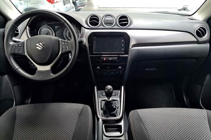 Hvid Suzuki Vitara fra 2020