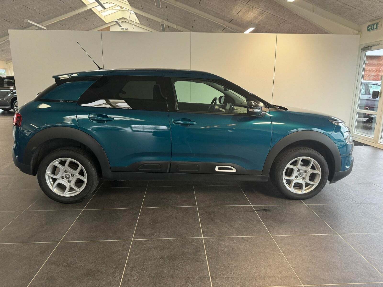 Citroën C4 Cactus 1,2 PureTech 110 SkyLine