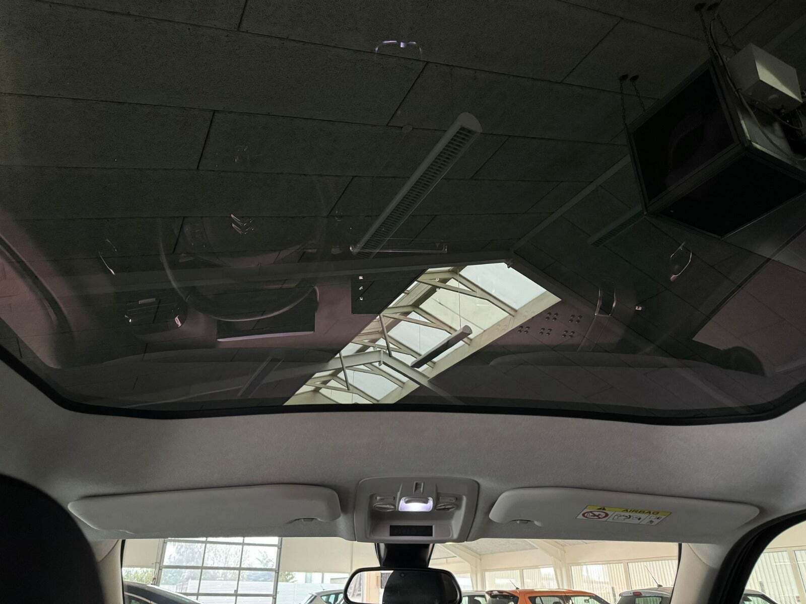 Turquoise Citroën C4 Cactus fra 2018